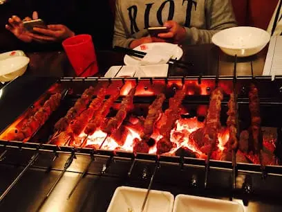 Top 7 Must-Try Restaurants on Huaihai Middle Road, Xuhui District – A 2025 Local Guide 15 Restaurants on Huaihai Middle Road, Xuhui District