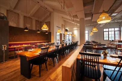 Top 7 Must-Try Restaurants on Huaihai Middle Road, Xuhui District – A 2025 Local Guide 7 Xibo Restaurant in Jing’an
